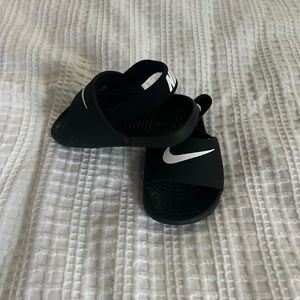 Like New Nike Toddler Slip On Sandal